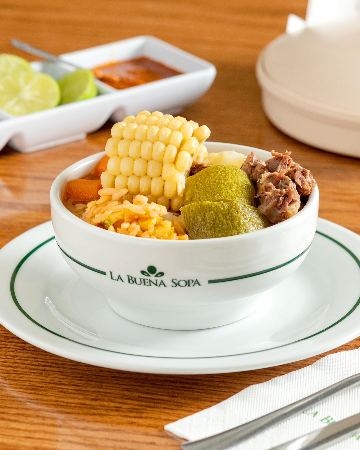 Fotografía de un plato de sopa de un restaurante Chihuahuense.